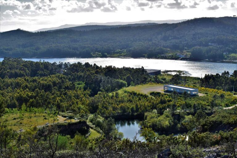 Catoira. Lagoa Pedras Mudas e muíños