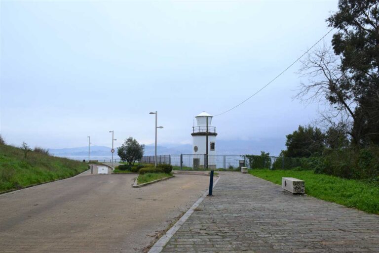 Vigo. Teis. FaroL da Guía. Capela. ETEA