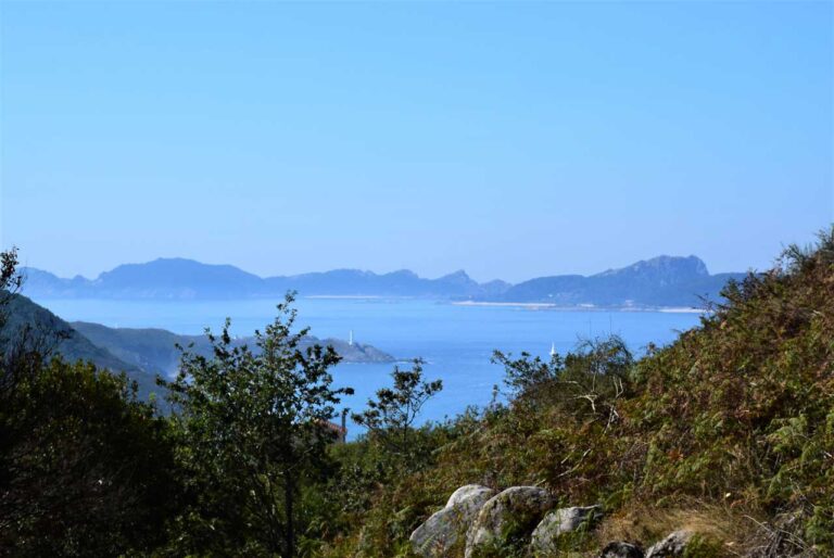 Cabo home et la costa da vela (Hío)