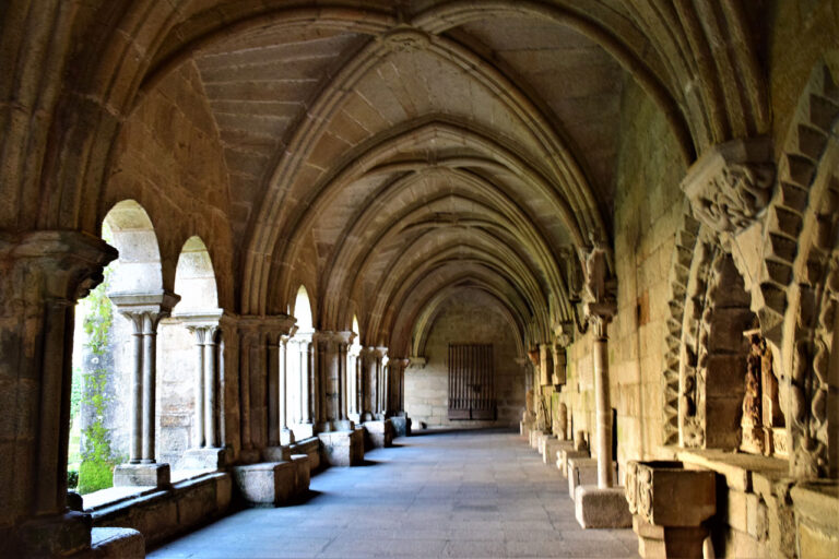 Centro histórico de Tui. Catedral. Capela San Telmo. Património judeu