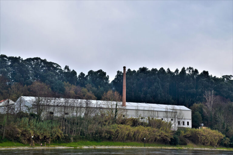 Salvaterra do Miño. Porto. Fábrica cerámica. Historia da cerámica. Navegación polo río Miño