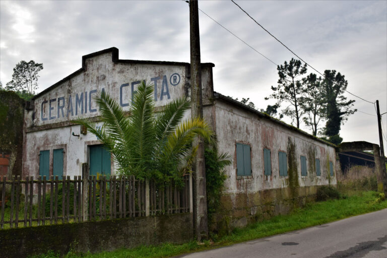 Pontecesures. Tonfabriken. Steingut
