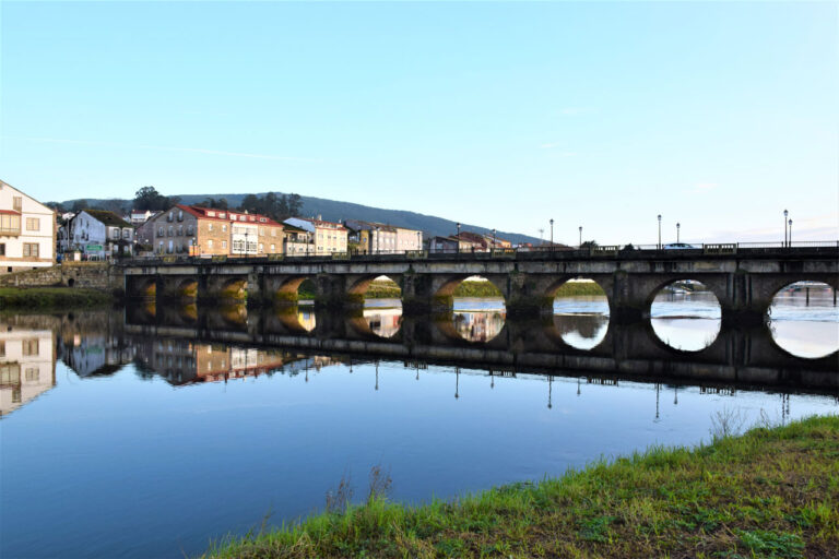 Ruta Xacobea Mar de Arousa. Ponte romano. Camiño Santiago. Pontecesures