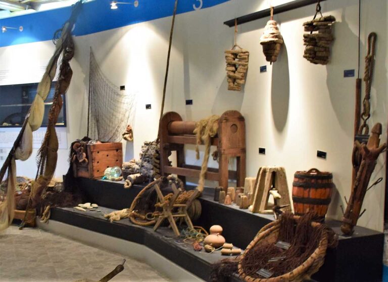 Infraestrutura. Arte pesca da sardinha e peixe pequeno