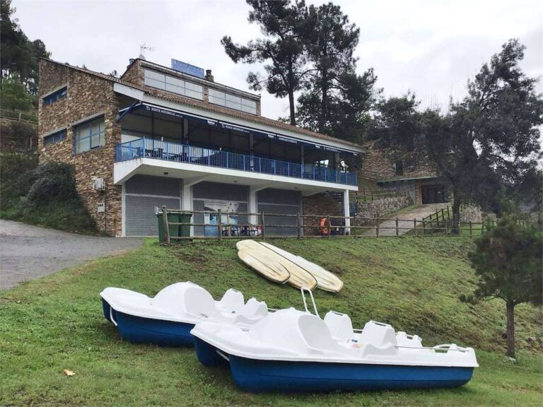 Canoës, pédalos ou paddle surf : de Ponte Mourulle à l&rsquo;Église de San Facundo, Paradela