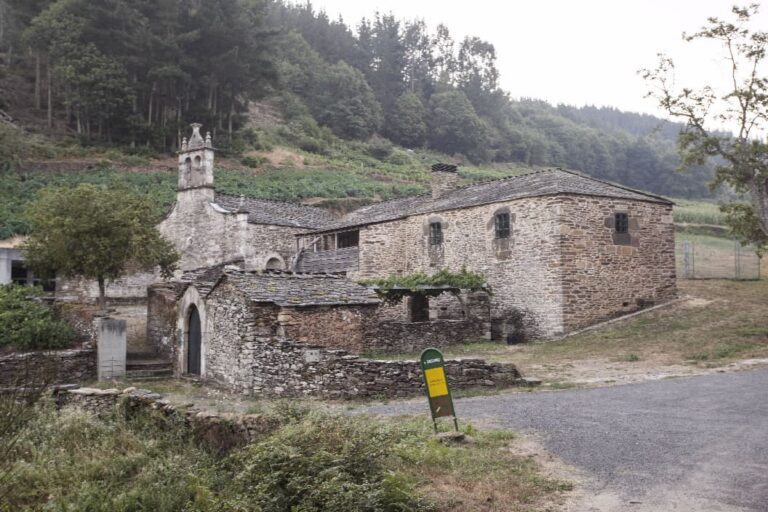 Canoës, pédalos ou paddle surf : de Ponte Mourulle à l&rsquo;Église de San Facundo, Paradela
