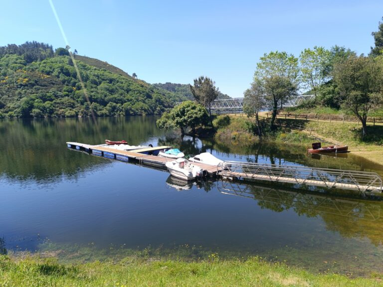 Canoas, hidropedais ou paddle surf: de Ponte Mourulle á Igrexa de San Facundo, Paradela
