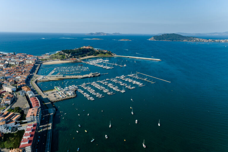 Baiona Port (Portos)
