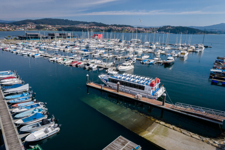 Combarro Marina and Port